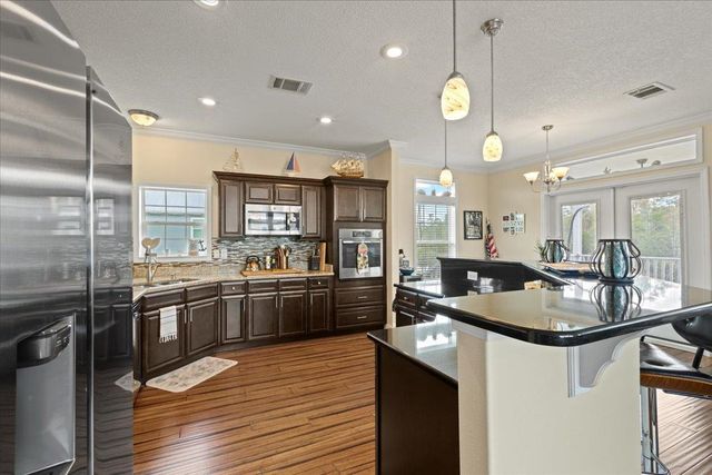 1226 NE Rivers Bend Way, Steinhatchee, FL 32359