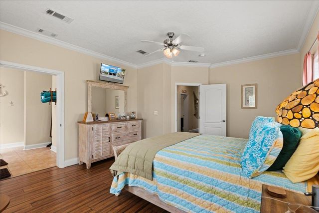 1226 NE Rivers Bend Way, Steinhatchee, FL 32359