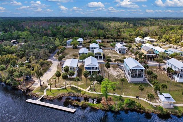 1226 NE Rivers Bend Way, Steinhatchee, FL 32359