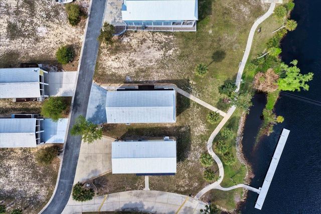 1226 NE Rivers Bend Way, Steinhatchee, FL 32359