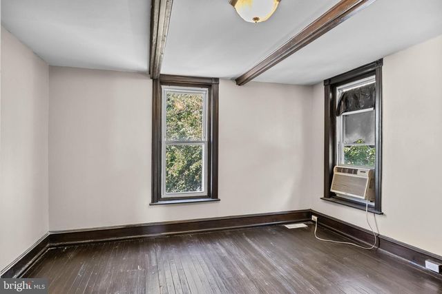 109 N BROADWAY, Gloucester City, NJ 08030