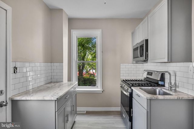 109 N BROADWAY, Gloucester City, NJ 08030