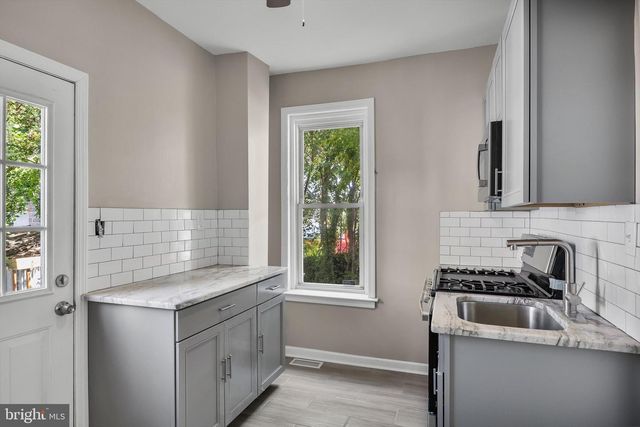 109 N BROADWAY, Gloucester City, NJ 08030