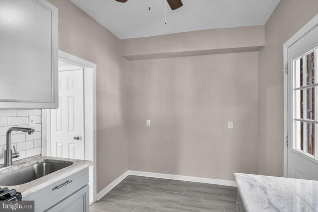 109 N BROADWAY, Gloucester City, NJ 08030