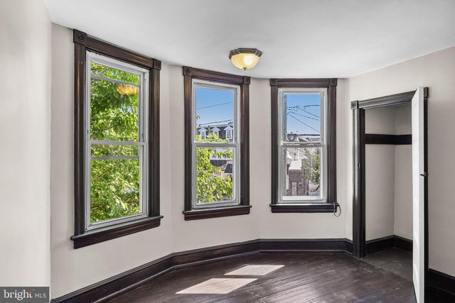 109 N BROADWAY, Gloucester City, NJ 08030