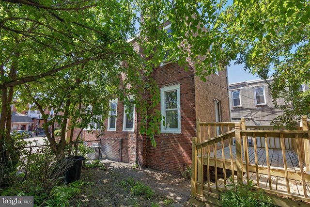 109 N BROADWAY, Gloucester City, NJ 08030