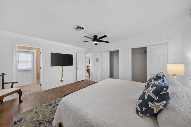 4431 NE 28th Avenue, Lighthouse Point, FL 33064