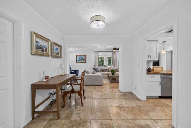 4431 NE 28th Avenue, Lighthouse Point, FL 33064