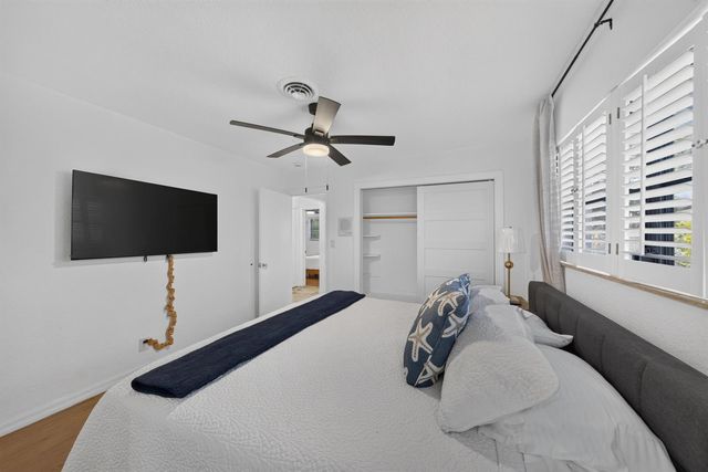 4431 NE 28th Avenue, Lighthouse Point, FL 33064