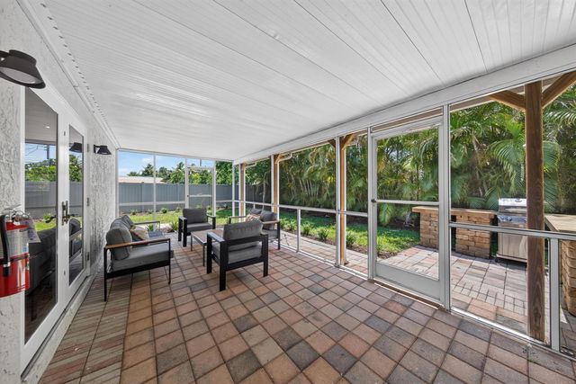 4431 NE 28th Avenue, Lighthouse Point, FL 33064