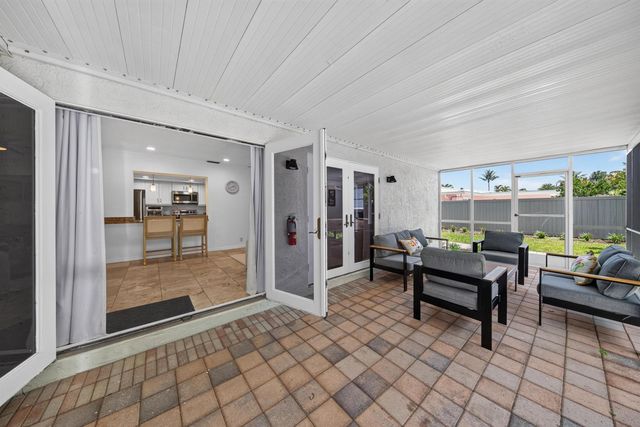 4431 NE 28th Avenue, Lighthouse Point, FL 33064
