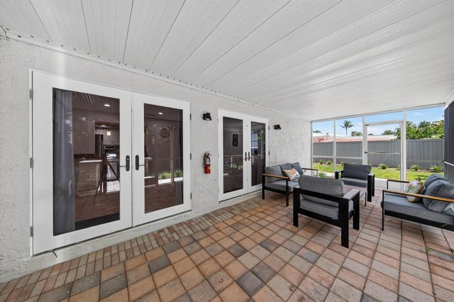 4431 NE 28th Avenue, Lighthouse Point, FL 33064