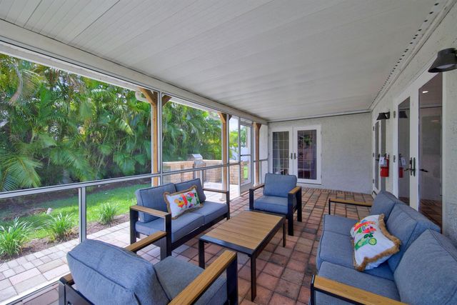 4431 NE 28th Avenue, Lighthouse Point, FL 33064