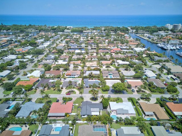 4431 NE 28th Avenue, Lighthouse Point, FL 33064