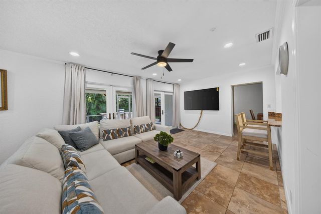 4431 NE 28th Avenue, Lighthouse Point, FL 33064
