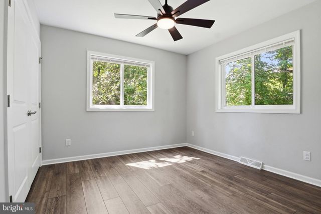 180 KENNEDY LN, Etters, PA 17319