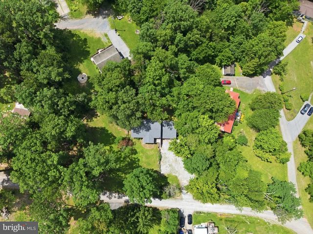180 KENNEDY LN, Etters, PA 17319