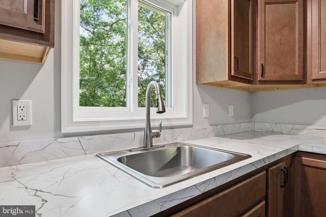 180 KENNEDY LN, Etters, PA 17319