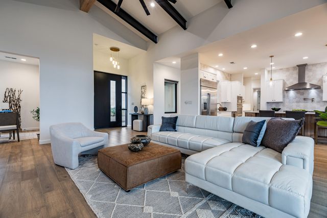 7021 Beverly Hills Avenue NE, Albuquerque, NM 87113