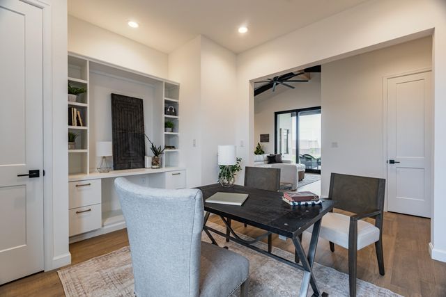 7021 Beverly Hills Avenue NE, Albuquerque, NM 87113