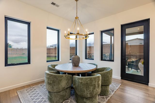 7021 Beverly Hills Avenue NE, Albuquerque, NM 87113