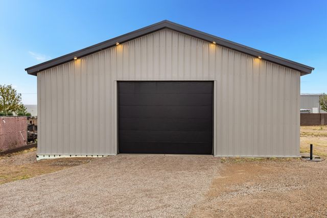 7021 Beverly Hills Avenue NE, Albuquerque, NM 87113