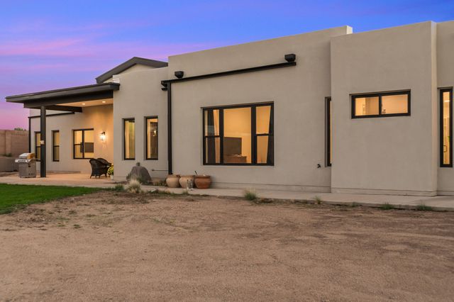 7021 Beverly Hills Avenue NE, Albuquerque, NM 87113