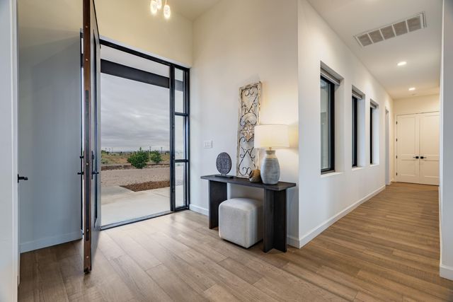 7021 Beverly Hills Avenue NE, Albuquerque, NM 87113