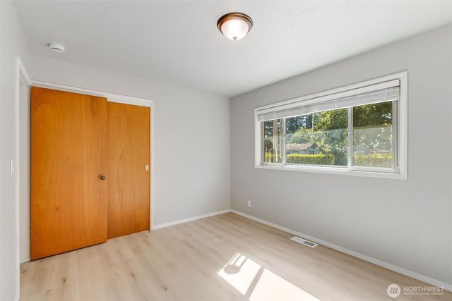 8906 Lenox Avenue SW, Lakewood, WA 98498