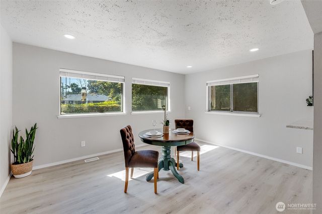 8906 Lenox Avenue SW, Lakewood, WA 98498