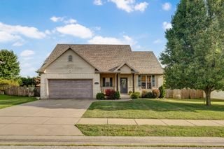 1010 East Cobblestone Drive, Ozark, MO 65721