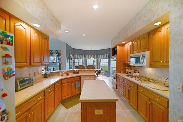 13826 N 560 E, Syracuse, IN 46567