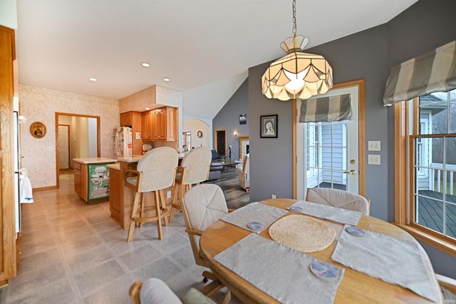 13826 N 560 E, Syracuse, IN 46567