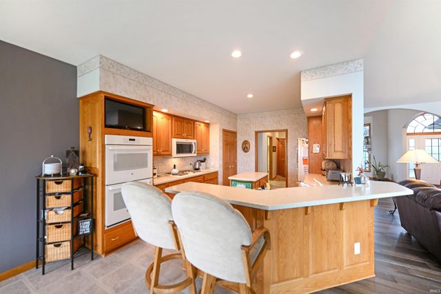 13826 N 560 E, Syracuse, IN 46567