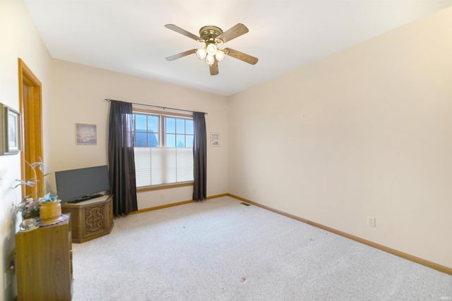 13826 N 560 E, Syracuse, IN 46567