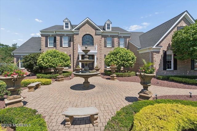828 Dancer Lane, Manalapan, NJ 07726