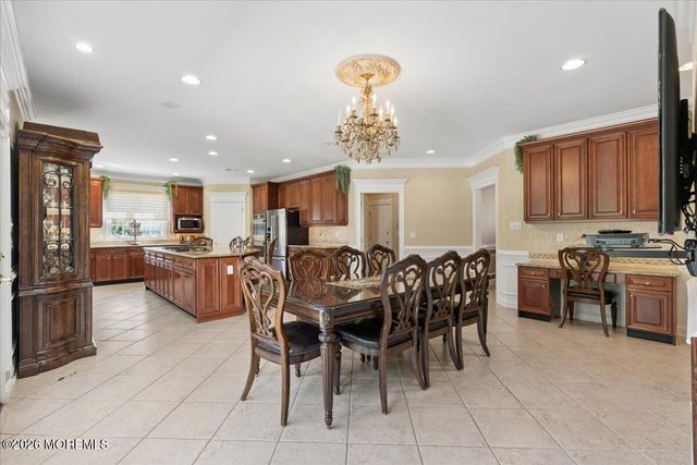 828 Dancer Lane, Manalapan, NJ 07726