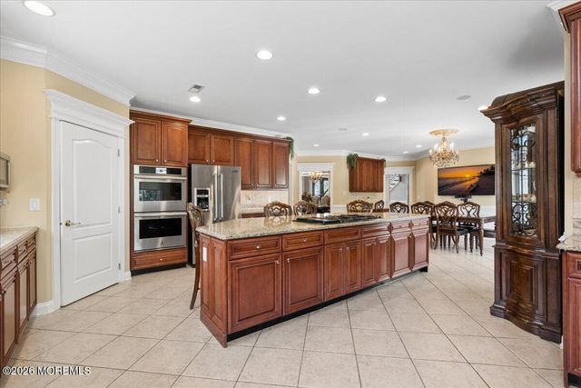828 Dancer Lane, Manalapan, NJ 07726