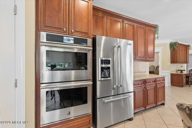 828 Dancer Lane, Manalapan, NJ 07726