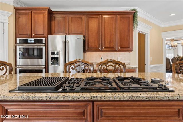 828 Dancer Lane, Manalapan, NJ 07726