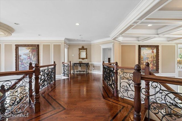 828 Dancer Lane, Manalapan, NJ 07726