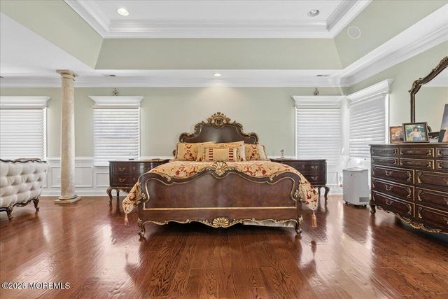 828 Dancer Lane, Manalapan, NJ 07726