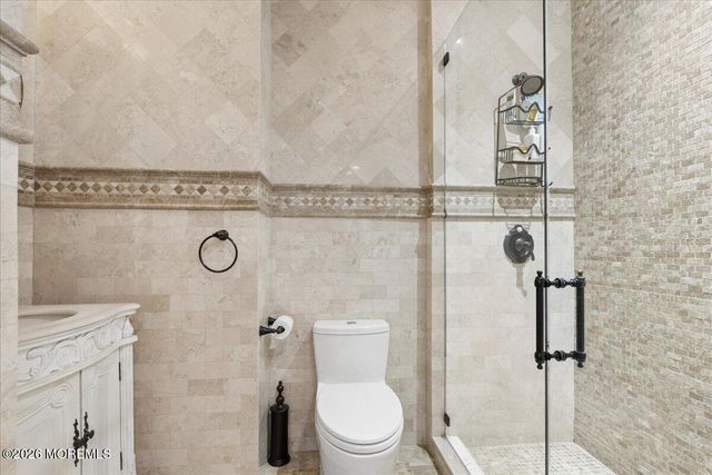 828 Dancer Lane, Manalapan, NJ 07726