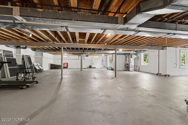 828 Dancer Lane, Manalapan, NJ 07726