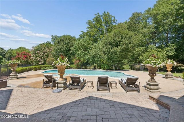 828 Dancer Lane, Manalapan, NJ 07726
