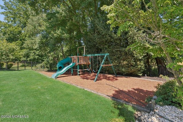 828 Dancer Lane, Manalapan, NJ 07726