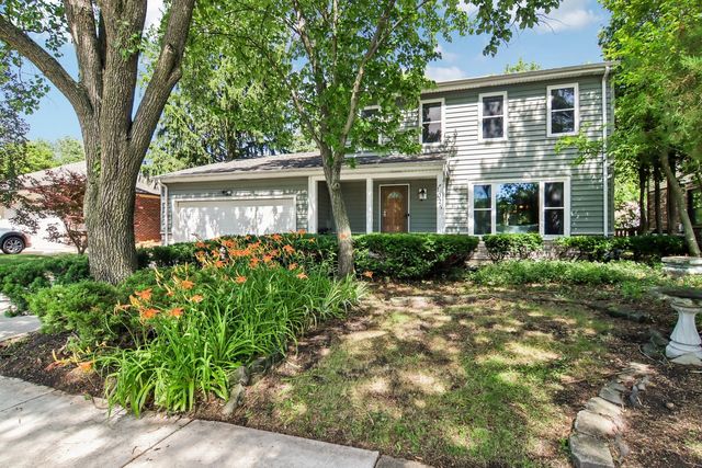 1025 Longford Drive, Westmont, IL 60559