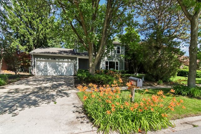 1025 Longford Drive, Westmont, IL 60559