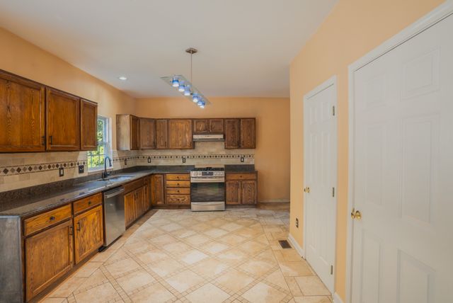 1216 Brentwood Highlands Dr, Nashville, TN 37211
