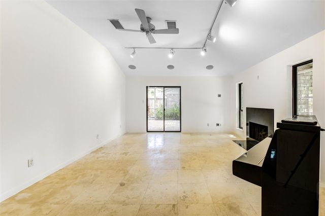 3831 Wood Stone Walk Drive, Houston, TX 77084